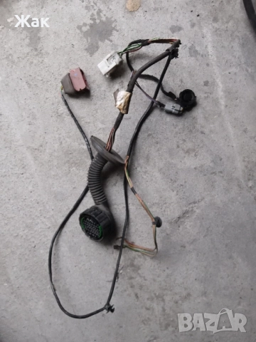 Ел инсталация за лява врата на Пежо 206