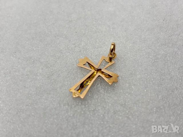 Българско Златно Кръстче-1,04 грама, 14К (проба 585), снимка 6 - Колиета, медальони, синджири - 53508143