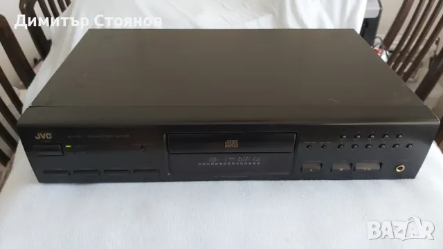Продавам CD плеар JVC XL-V184