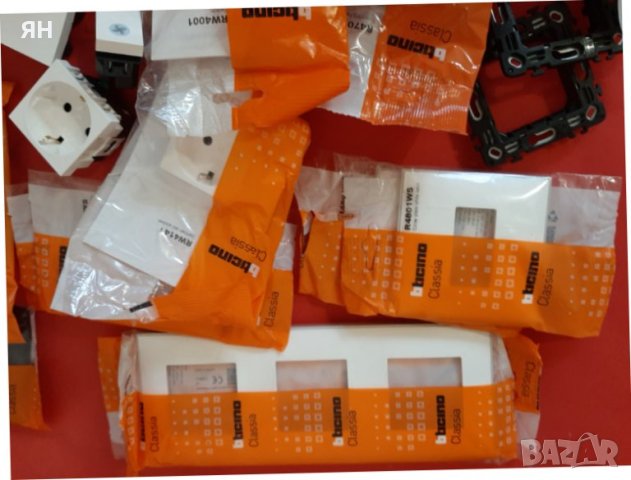 BTICINO Classia Ключове/Контакти/TV/RG45-Бели/Черни, снимка 2 - Ключове, контакти, щепсели - 44715062