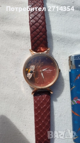 Дамски часовник с пчела