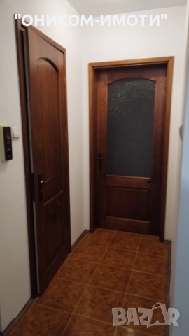 Тристаен с гараж в идеален център на гр.Пазарджик, снимка 2 - Апартаменти - 51062707