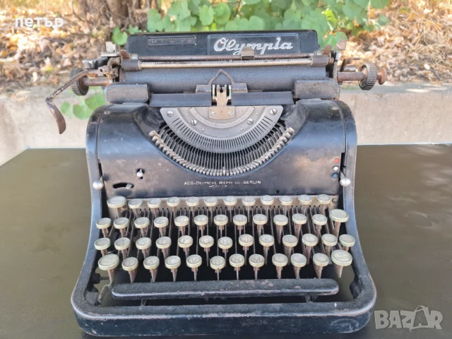 Стара пишеша машина Олимпия, снимка 2 - Антикварни и старинни предмети - 51158141