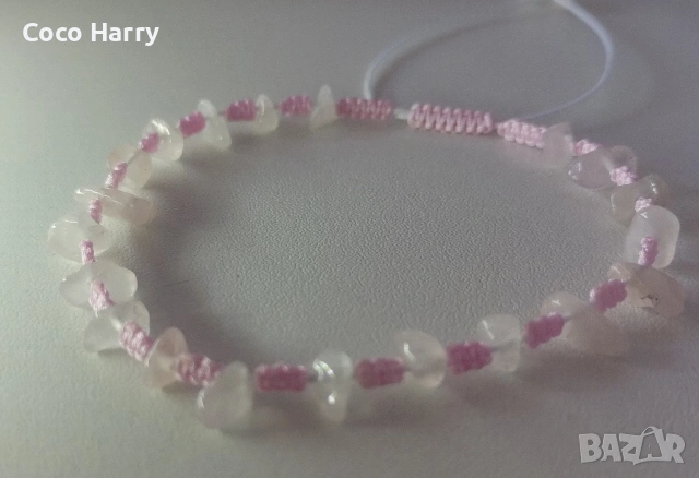 Гривна с розов и бял кварц,ръчно изработена , снимка 4 - Подаръци за жени - 53746735