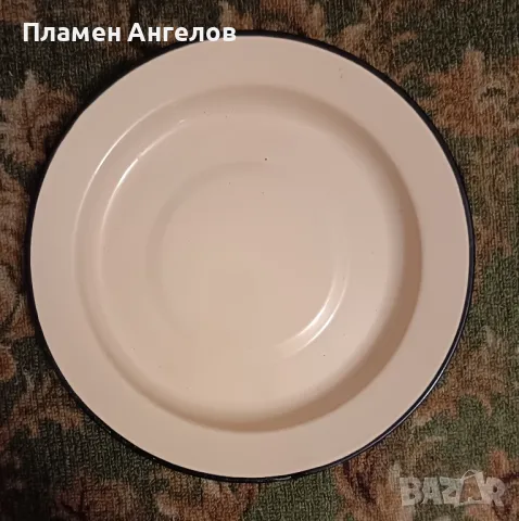 Емайлирано плато, чиния. 