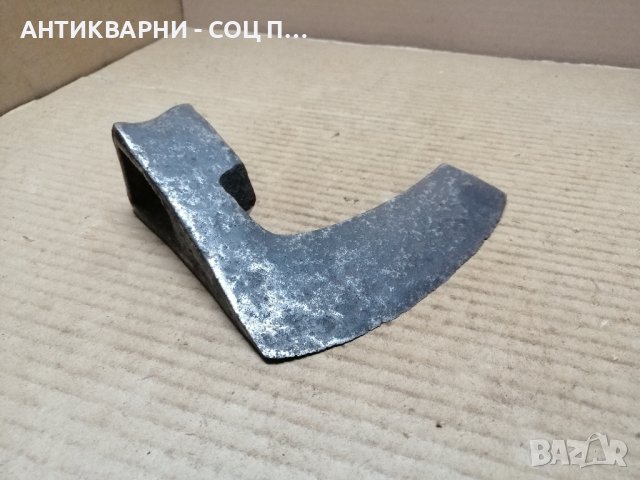 Стара Кована Брадва / 1,5 кг. , снимка 1 - Градински инструменти - 44391048