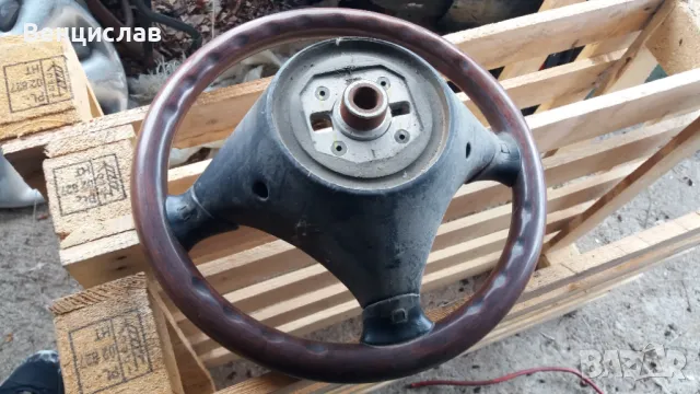 Волан махагон alfa romeo, снимка 3 - Части - 49185317