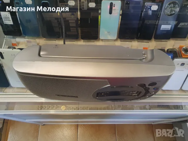 Радио GRUNDIG Ocean Boy 510 В отлично техническо и визуално състояние., снимка 4 - Радиокасетофони, транзистори - 47630343
