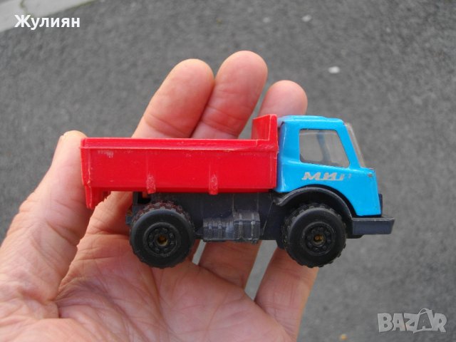 СТАРА ЛАМАРИНЕНА ИГРАЧКА КАМИОНЧЕ МИР, снимка 2 - Антикварни и старинни предмети - 40776894