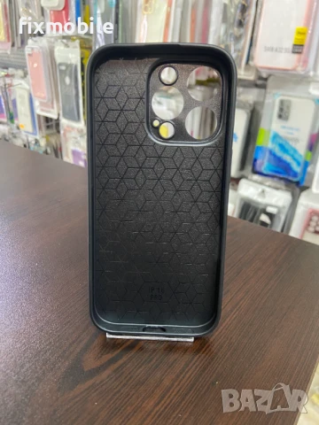 Apple iPhone 16 Pro силиконов гръб/кейс, снимка 4 - Калъфи, кейсове - 50736924
