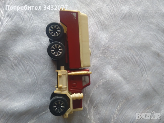 Камион цистерна, снимка 2 - Колекции - 53803116