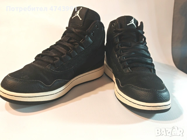 Оригинални маратонки Jordan Executive, снимка 2 - Маратонки - 53580374