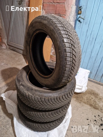 4 бр. Зимни гуми Goodyear UltraGrip Performance 3 (195/65 R15) – DOT 2023 , снимка 2 - Гуми и джанти - 53100467
