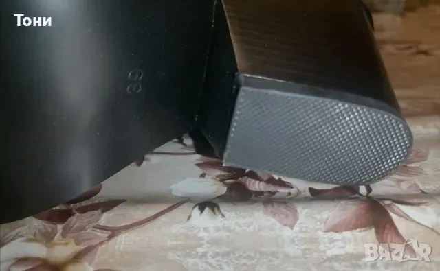 Нови Кожени Черно Бели Дамски Чизми 39 , снимка 7 - Дамски ботуши - 48842263