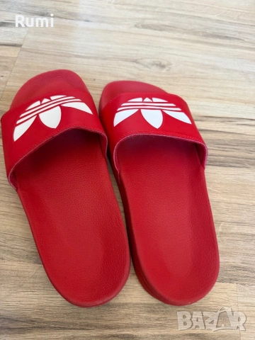 Оригинални спортни чехли adidas Adilette Lite! 42 н, снимка 2 - Маратонки - 50822625