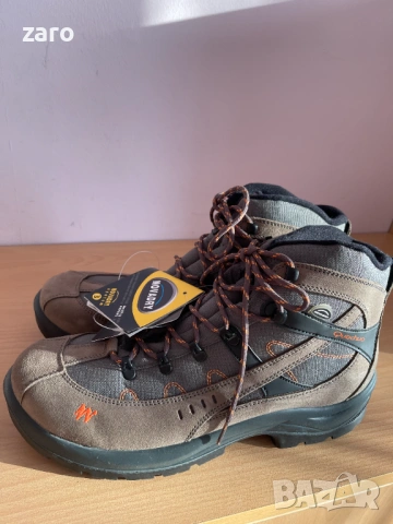 Нови туристически обувки Quechua Novadry № 48, снимка 2 - Спортни обувки - 53749219
