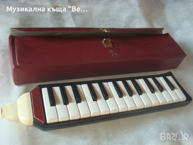 Мелодика Хонер с калъф