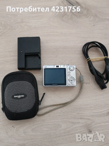 Sony CyberShot DSC-W55 - silver + HG Duo карта 1GB+ батерия + калъф, снимка 2 - Фотоапарати - 52548777