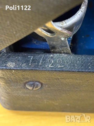 Миниатурен работещ съветски патефон „Артель Граммофон“ – Ленинград (40–50-те г.), снимка 6 - Антикварни и старинни предмети - 53415855