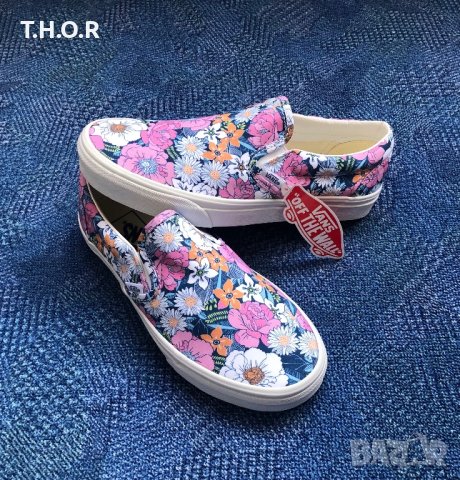 НОВИ Vans Classic Slip-On Floral ОРИГИНАЛНИ дамски кецове 38,5/24,5, снимка 2 - Кецове - 42707166