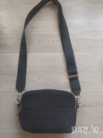 ДАМСКА ЧЕРНА ЧАНТА, снимка 1