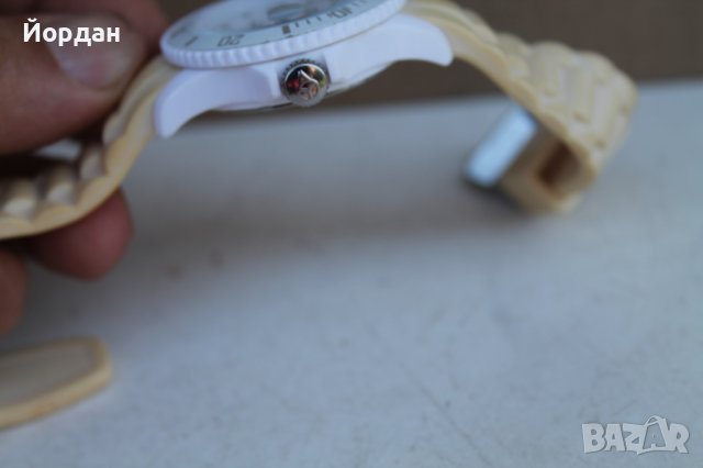 Часовник ''Ice'' кварц, снимка 12 - Други - 42166247