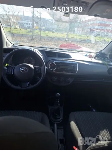 Toyota Yaris 1.3i 2013 на части, снимка 6 - Автомобили и джипове - 49535201