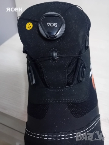 Продавам чифт работни обувки марка SIEVI 44 номер, снимка 2 - Други - 52215401