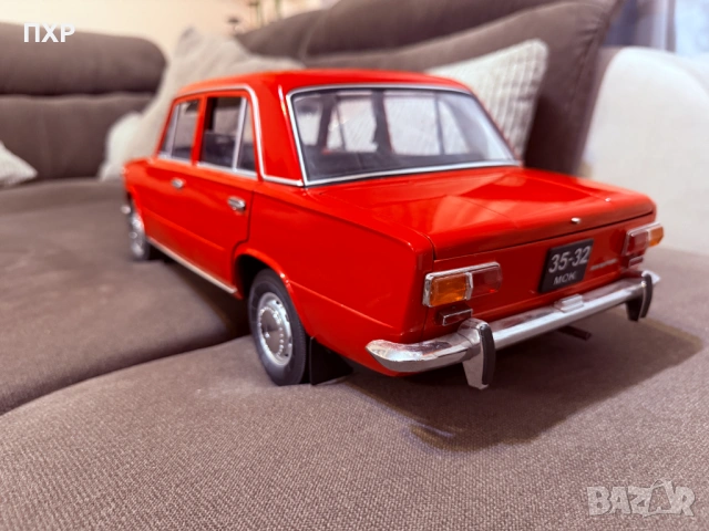 Макет ”Жигули - ВАЗ 2101 - 1:8” от Списания сглоби Жигули, снимка 4 - Списания и комикси - 52654800