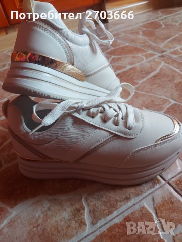 Дамски спортни обувки, снимка 1 - Маратонки - 42664150