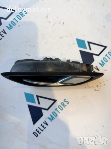 826723233R дясна дръжка от Renault Megane 1.5 DCI, 110 кс., 6ск., двигател K9K 656, 2018г., 78000 km, снимка 2 - Части - 53673917