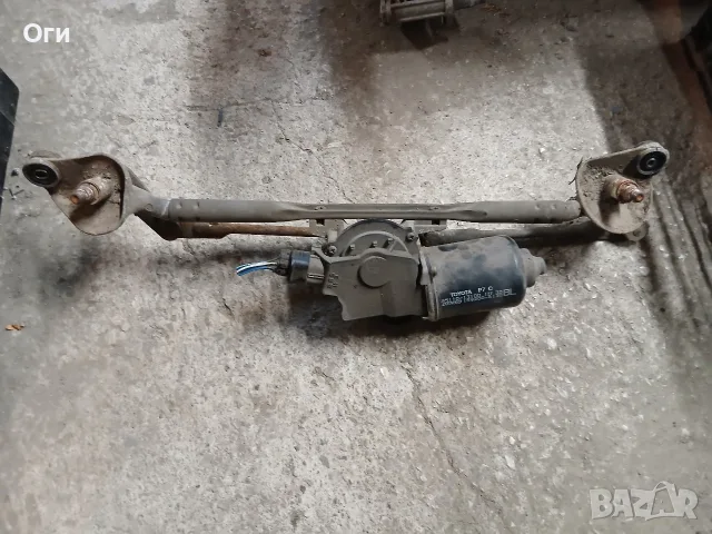 Механизъм чистачки за Тойота Корола Версо 85110-13100 / 159200-6130