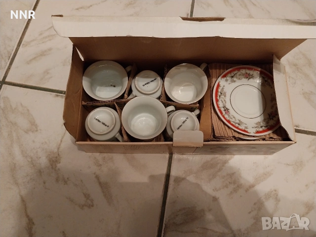 Сервиз за кафе, снимка 2 - Сервизи - 53659388