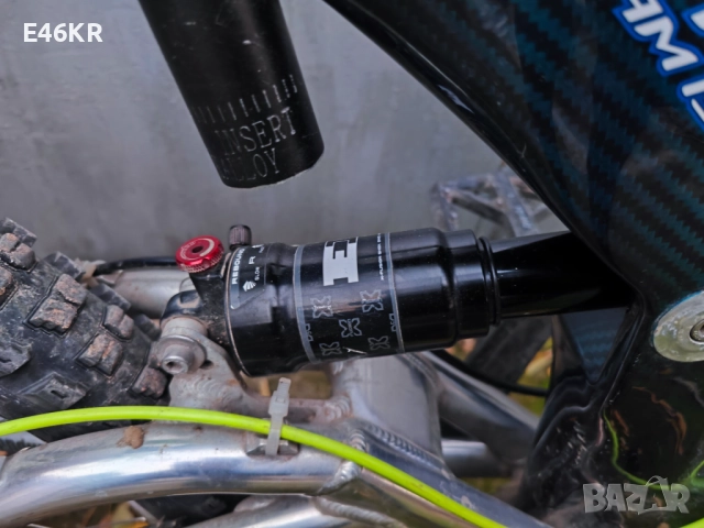 Продавам карбонов велосипед Scott Team Issues 26 цола Мекица, снимка 10 - Велосипеди - 52322914