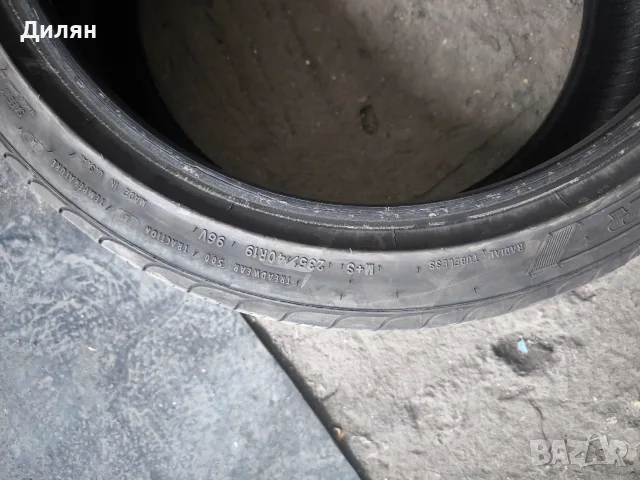 Всесезонни гуми 235 40 19 Goodyear, снимка 7 - Гуми и джанти - 56086905