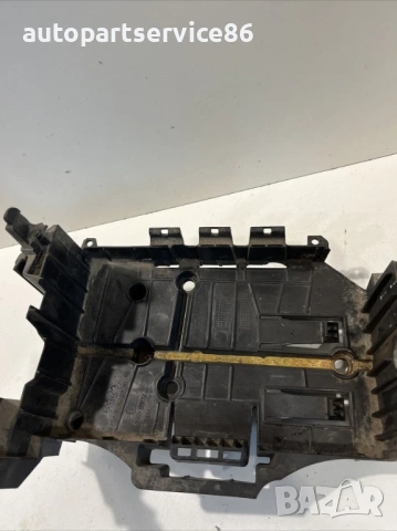 Държач за скоба на батерията за Peugeot 508 1.6 HDI (2012) 9686469580, снимка 2 - Части - 53744750