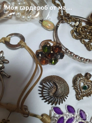 Лот бижута винтидж.Лондон, снимка 3 - Бижутерийни комплекти - 53737364