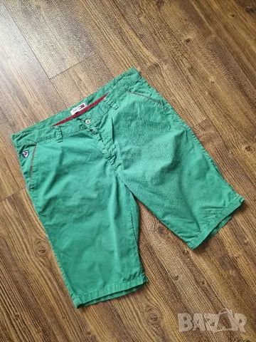 Страхотни мъжки къси панталони TOMMY HILFIGER размер 36, снимка 2 - Къси панталони - 50383696