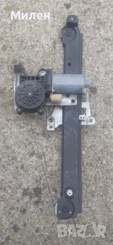 Стъклоподемник Задна Дясна Врата За Volvo XC90 от 2002-2014 Година  Волво XC90, снимка 2 - Части - 40980553