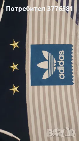 Суитчер adidas three gold stars hoodie, снимка 3 - Спортни дрехи, екипи - 48952088