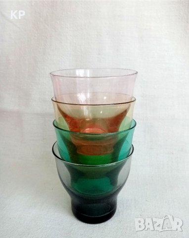 Ретро чашки от цветно стъкло , снимка 9 - Антикварни и старинни предмети - 39813715