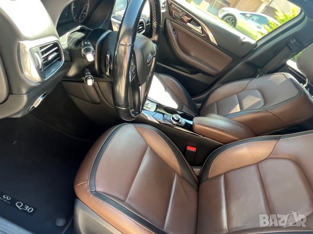 Infiniti QX30 AWD Luxury Crossover, снимка 9 - Автомобили и джипове - 42096667