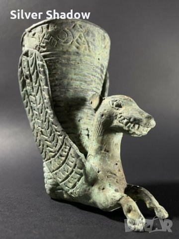 Ритон от бронз с ''Грифон'' - Реплика, снимка 2 - Антикварни и старинни предмети - 35813832