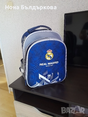 Ученическа раница за 1 клас Реал Мадрид + несесер цената му е 10лв , снимка 14 - Раници - 51264609