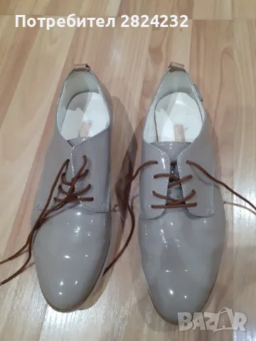 Дамски обувки на Bugatti 