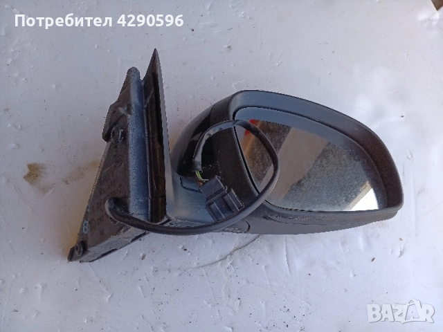 Дясно огледало за Skoda Fabia 2007-2014 / Шкода Фабия , снимка 2 - Части - 51860672