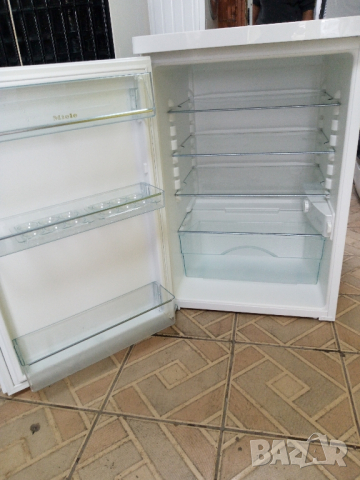 Като нов малък хладилник, охладител Миеле Miele A+++  2 години гаранция!, снимка 6 - Хладилници - 44834029