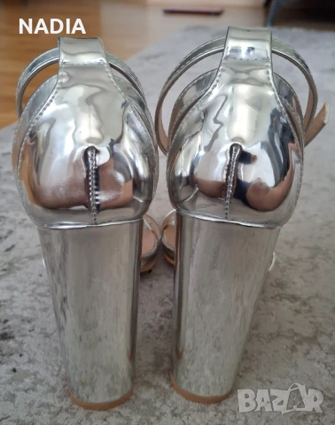 Сребърни сандали на ток, снимка 3 - Сандали - 50626680