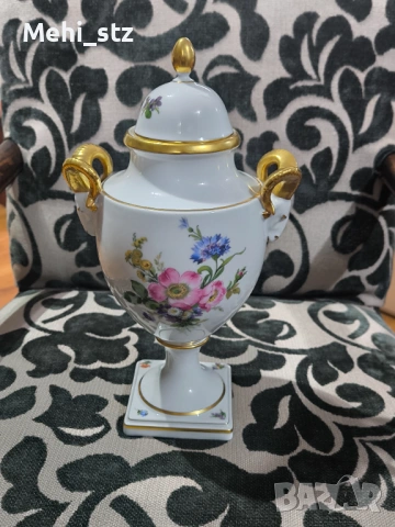 Ваза , амфора KAISER в топ състояние.