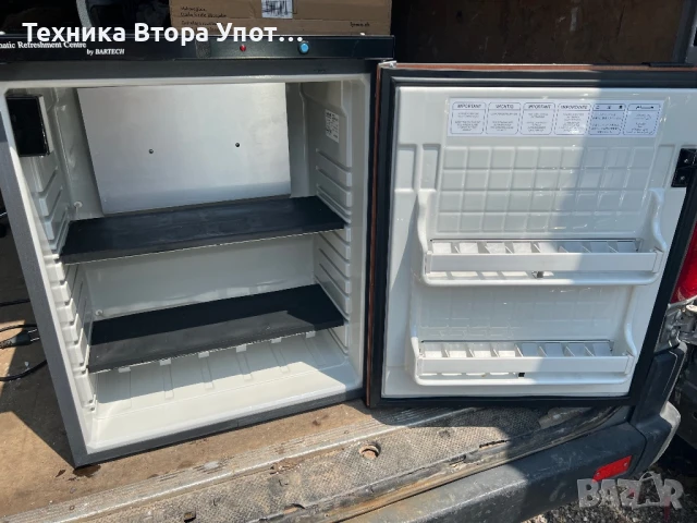 Хладилник / мини бар, снимка 2 - Хладилници - 50572666